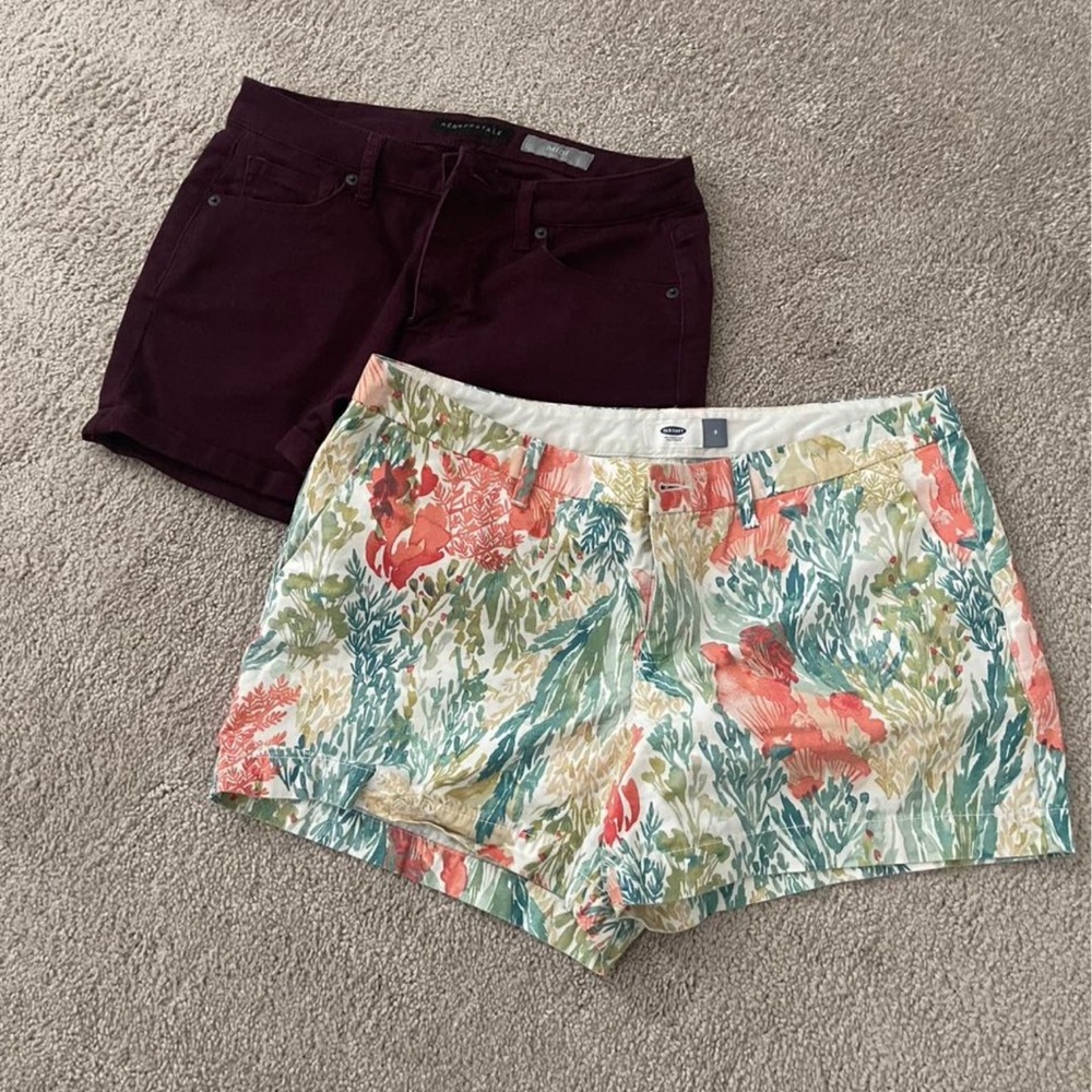 Women’s shorts dress size 8 smoke & pet free home no rips stains tears